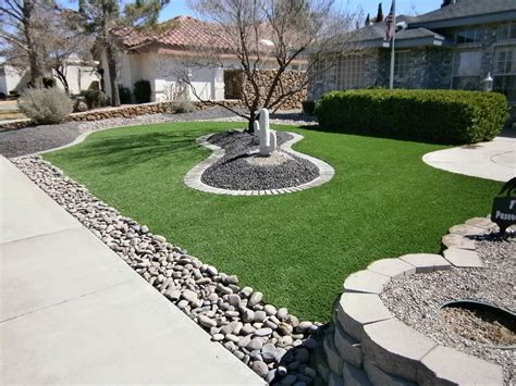 landscaping ideas using artificial turf.